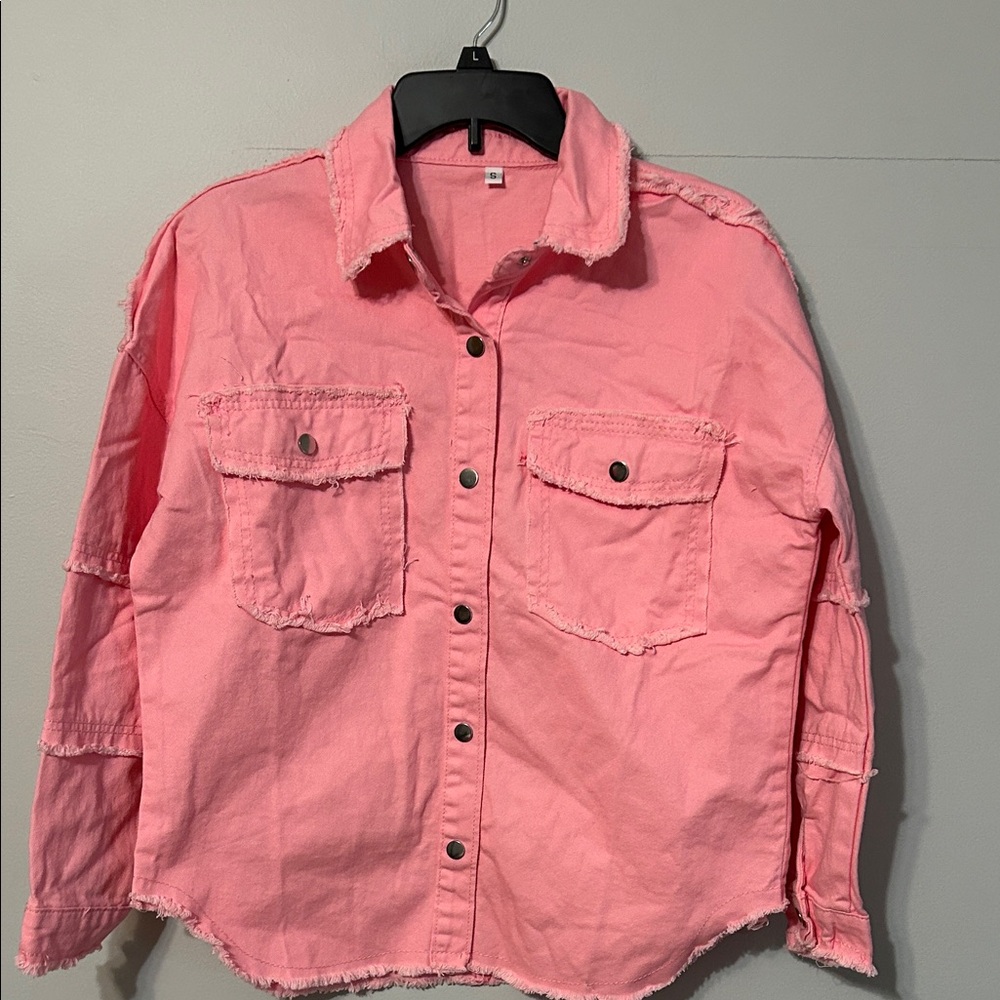 NWOT Pink Jean Jacket. 💯 cotton. Small. From Amazon pallet.  Snaps.
